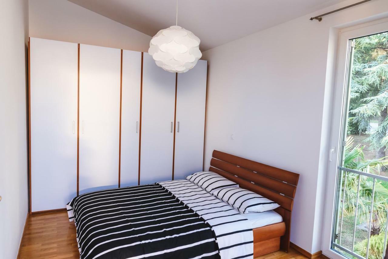 Apartma Joy - Private Beach Apartment Ankaran Bagian luar foto